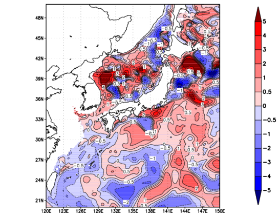 海面~100m月平均表層水温偏差分布