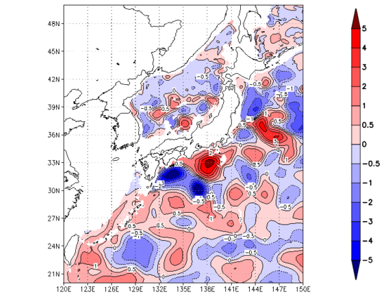 海面~740m月平均表層水温偏差分布