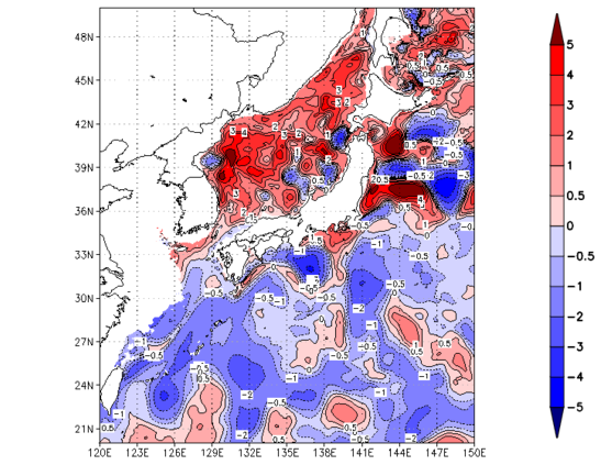 海面~100m月平均表層水温偏差分布