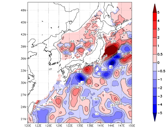 海面~740m月平均表層水温偏差分布