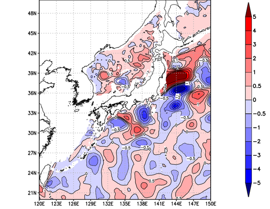 海面~740m月平均表層水温偏差分布