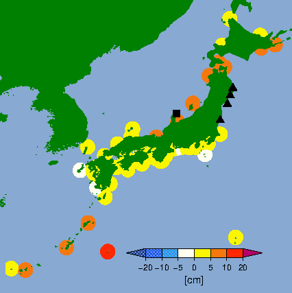 月平均潮位偏差分布