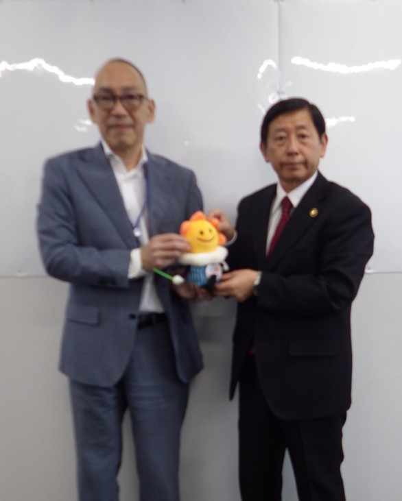 市長と気象台長