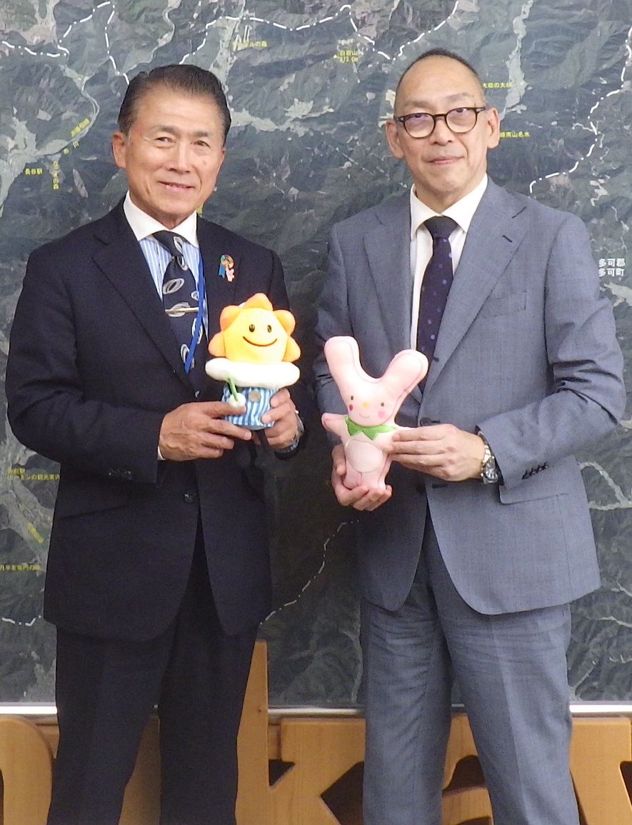 町長と気象台長