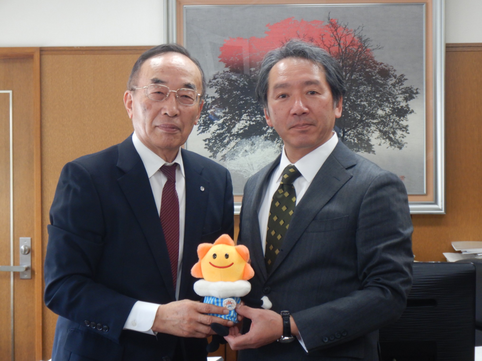 庵逧町長と気象台長