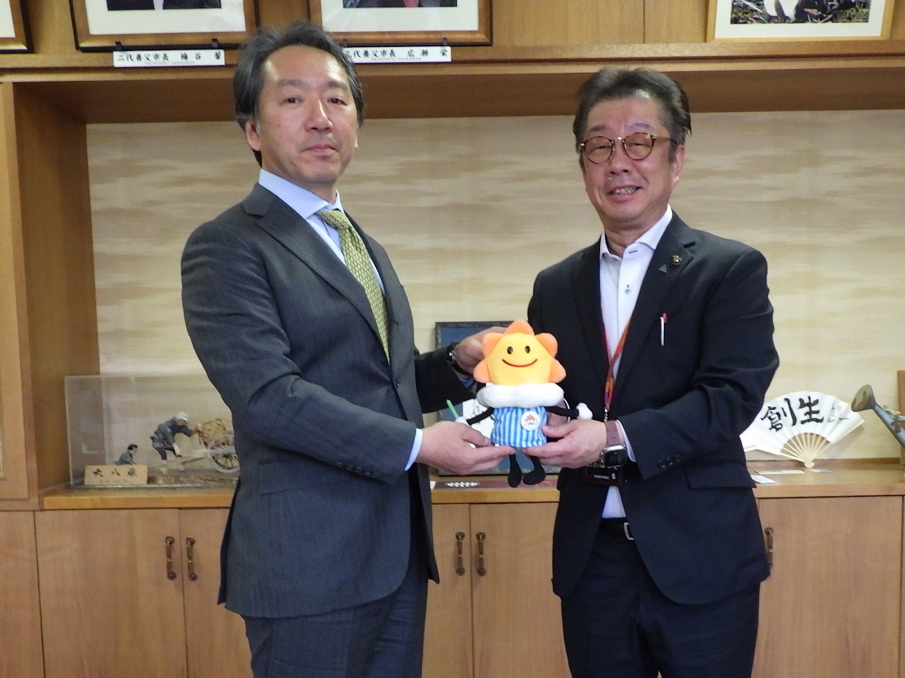 大林市長と気象台長