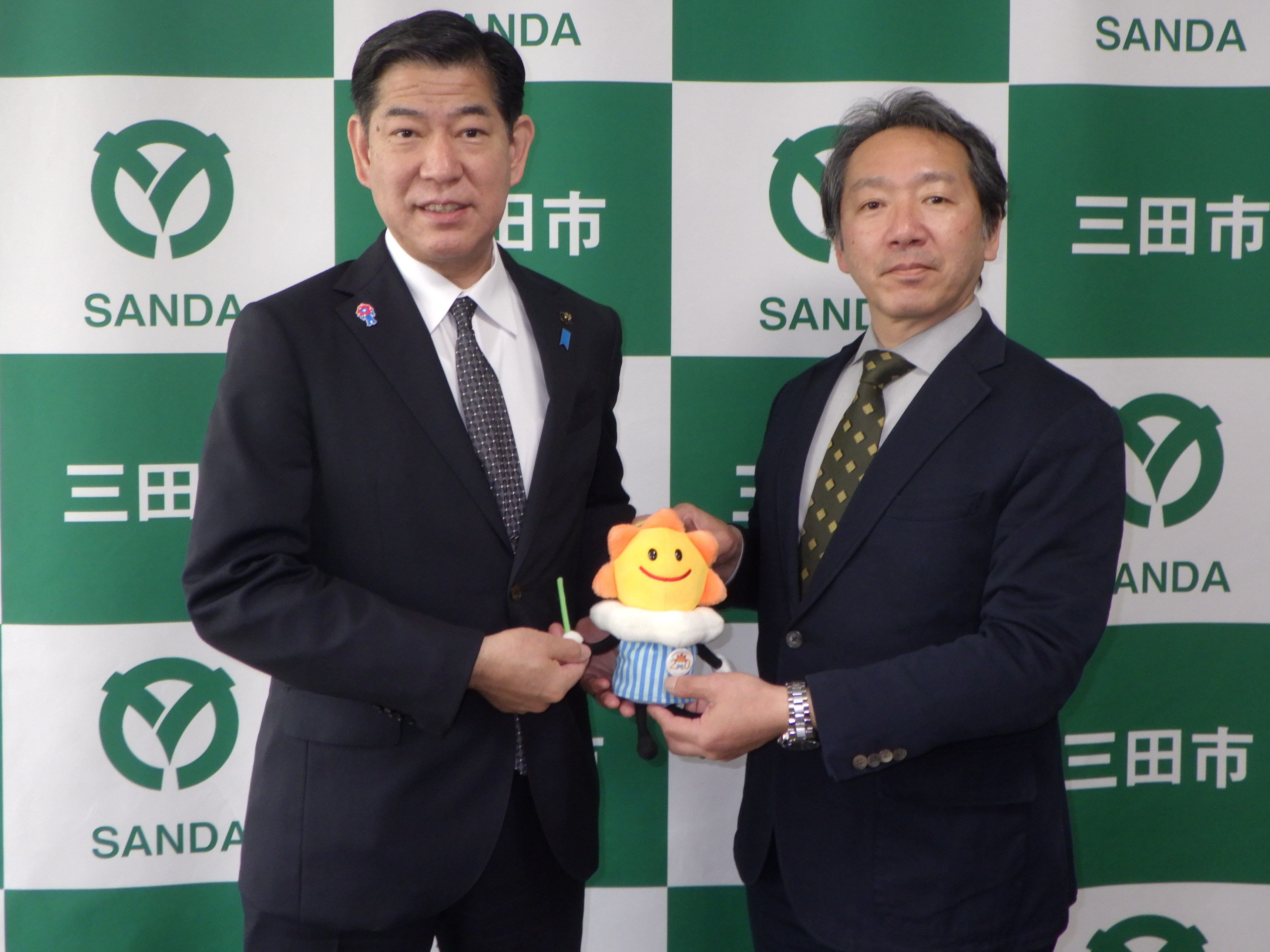 田村市長と気象台長