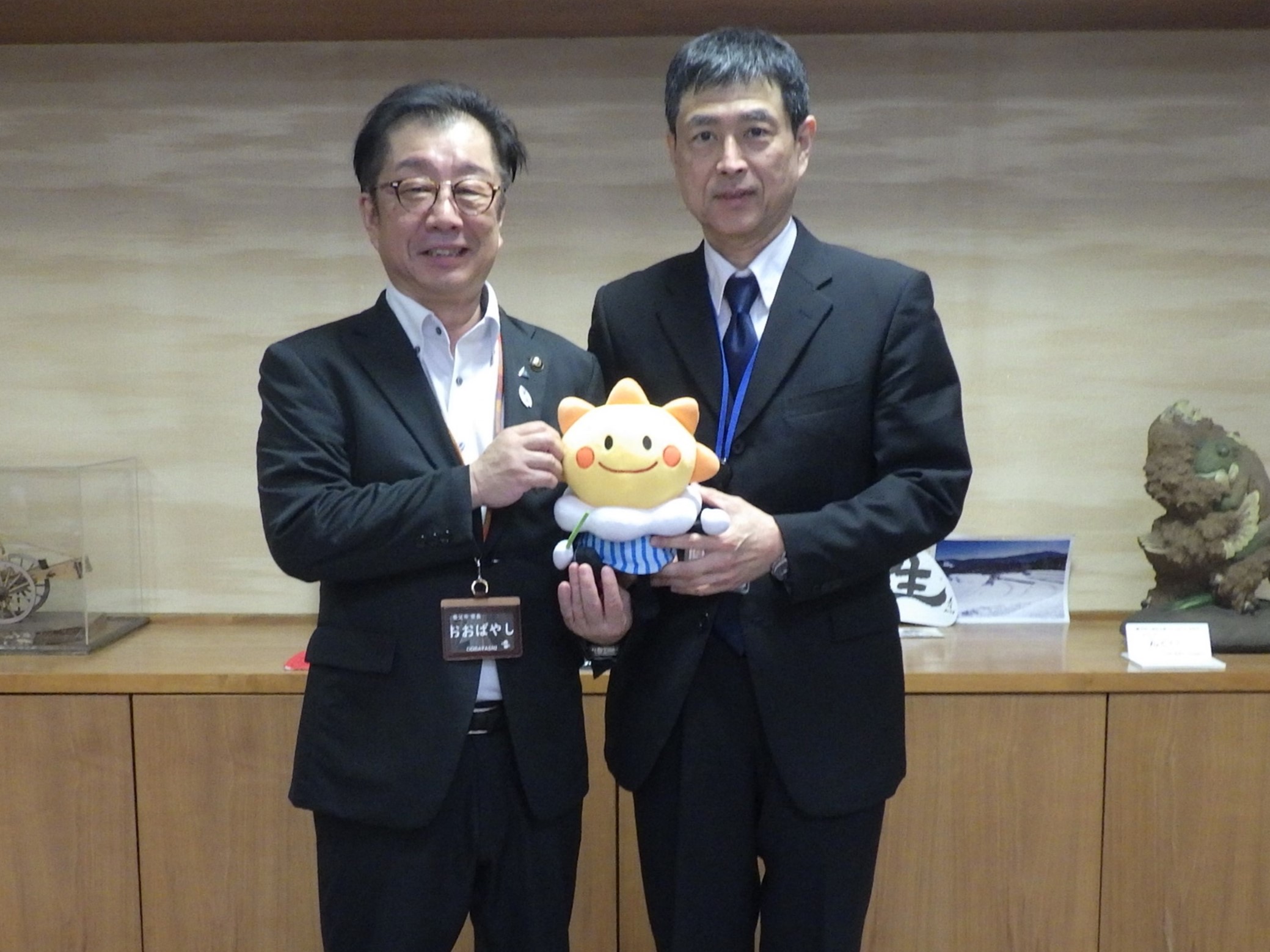 大林市長と気象台長