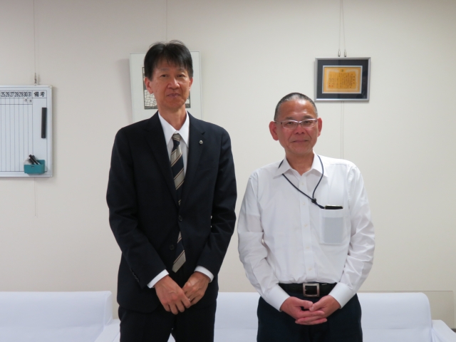 大洲河川国道事務所長との懇談写真