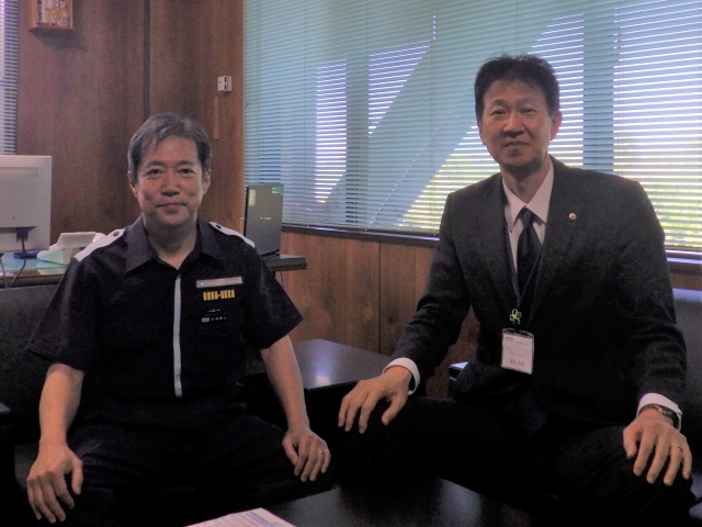 来島海峡海上交通センター所長との懇談写真