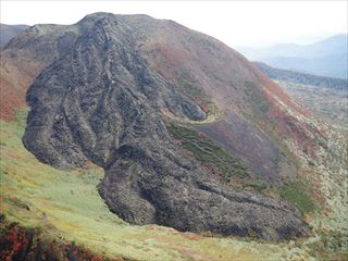 秋田駒ケ岳溶岩流跡