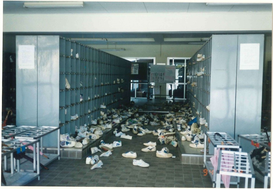 被害写真（青森県八戸市内の県立高校）