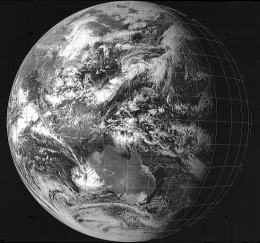 The first operational imaegof GMS-3
