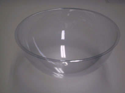 写真１　使用する透明プラスチック半球