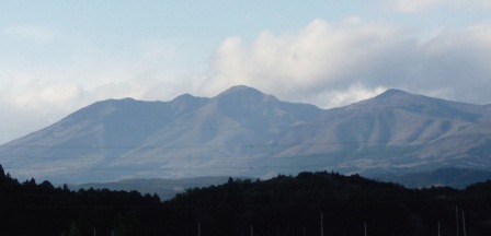 高原山 高原山 (たかはらやま しゃかがだけ)：1,795ｍ - 山と溪谷オンライン