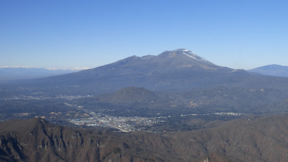 浅間山の全景 群馬県（碓氷峠）側から