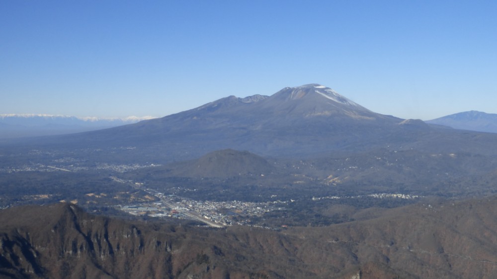 浅間山の全景　群馬県（碓氷峠）側から