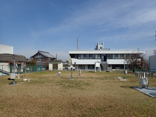 和歌山地方気象台の観測露場